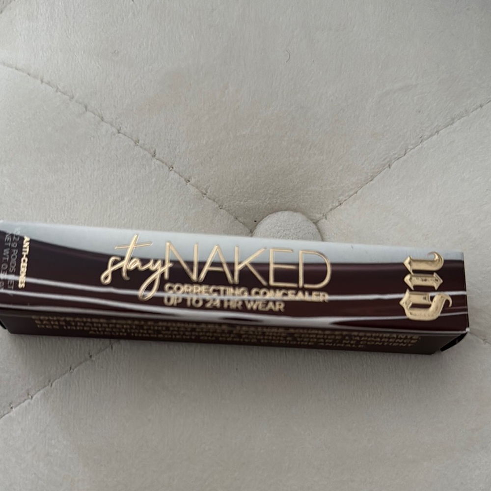 Urban Decay Stay Naked Correcting Concealer with Gold and Brown Accents